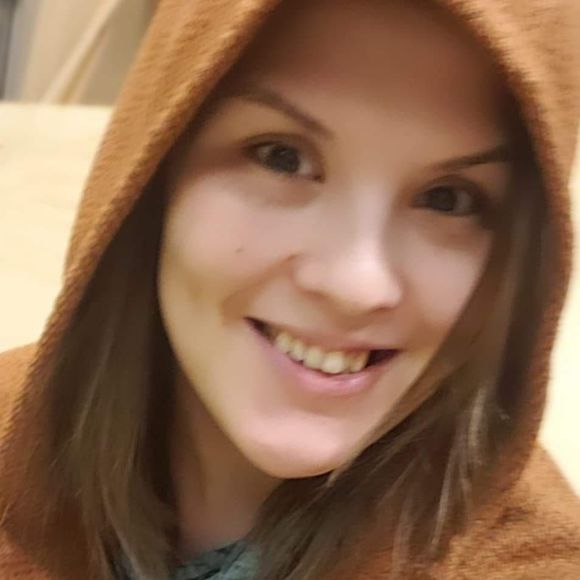 Meet your Posher, Vivian - Picture 1 of 1